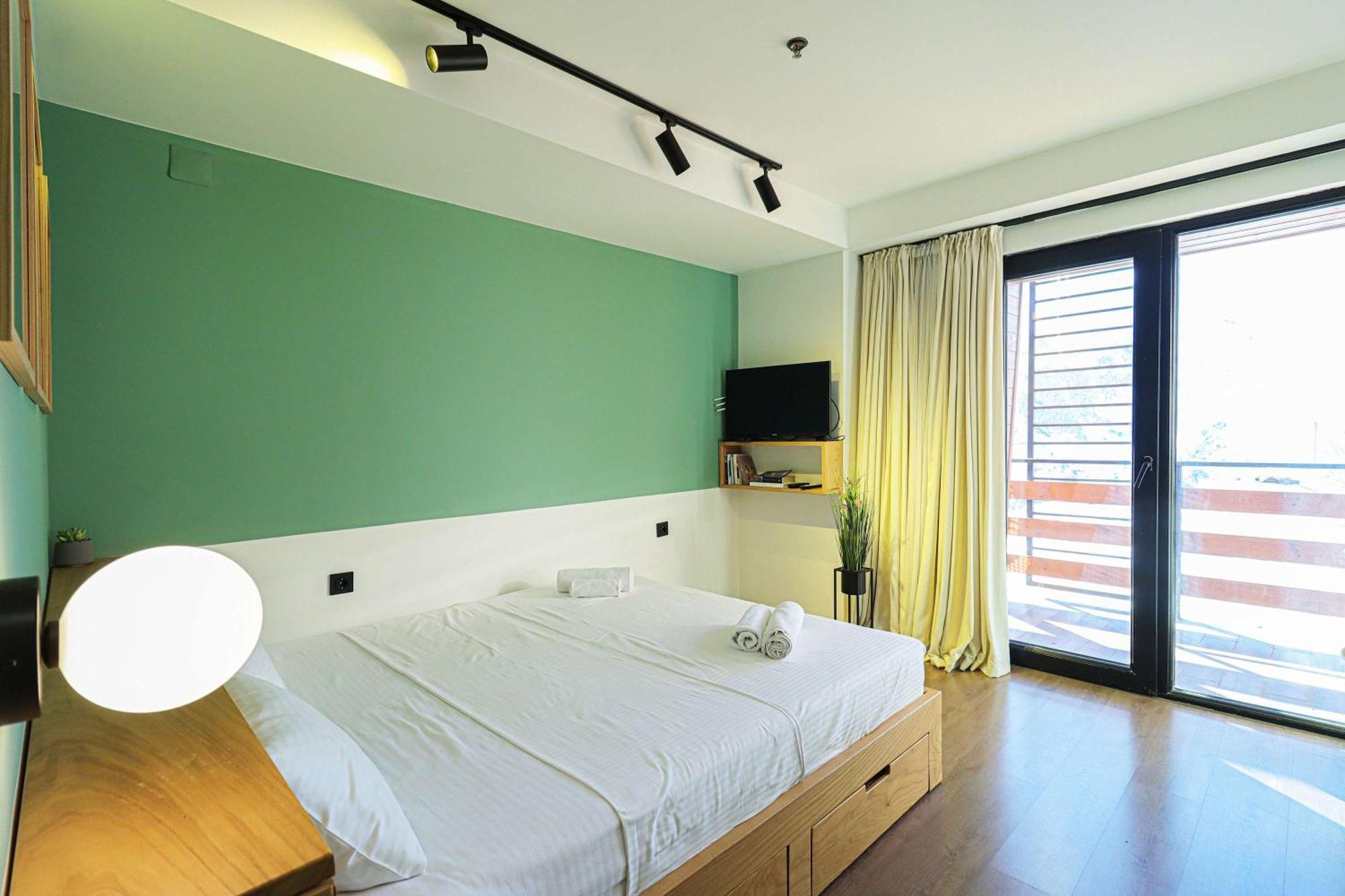 Stylish With Balcony In Marshall Project Apartment *
