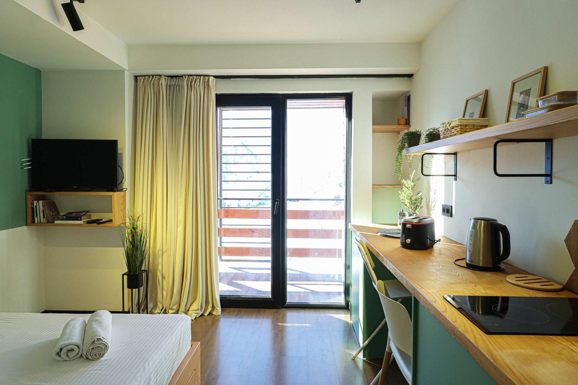 Stylish With Balcony In Marshall Project Apartment *